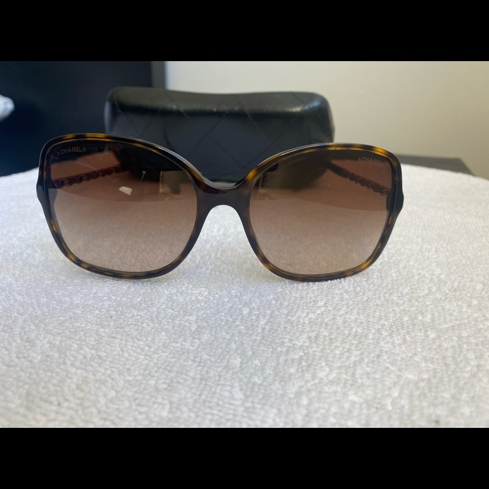 Beautiful Chanel Sunglasses